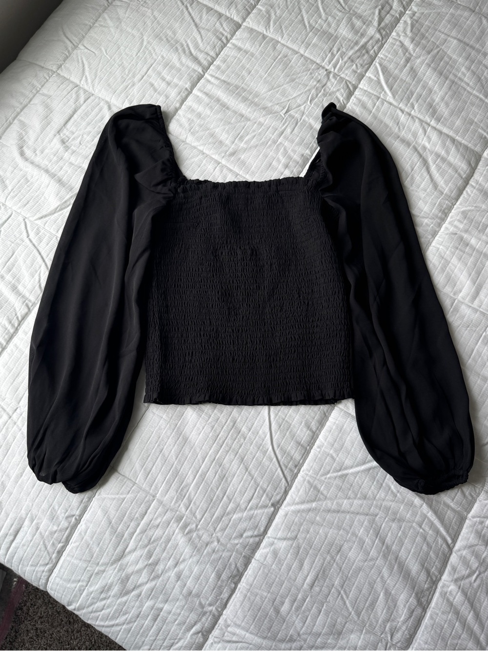 Abercrombie & Fitch black smocked puff sleeve blouse size S